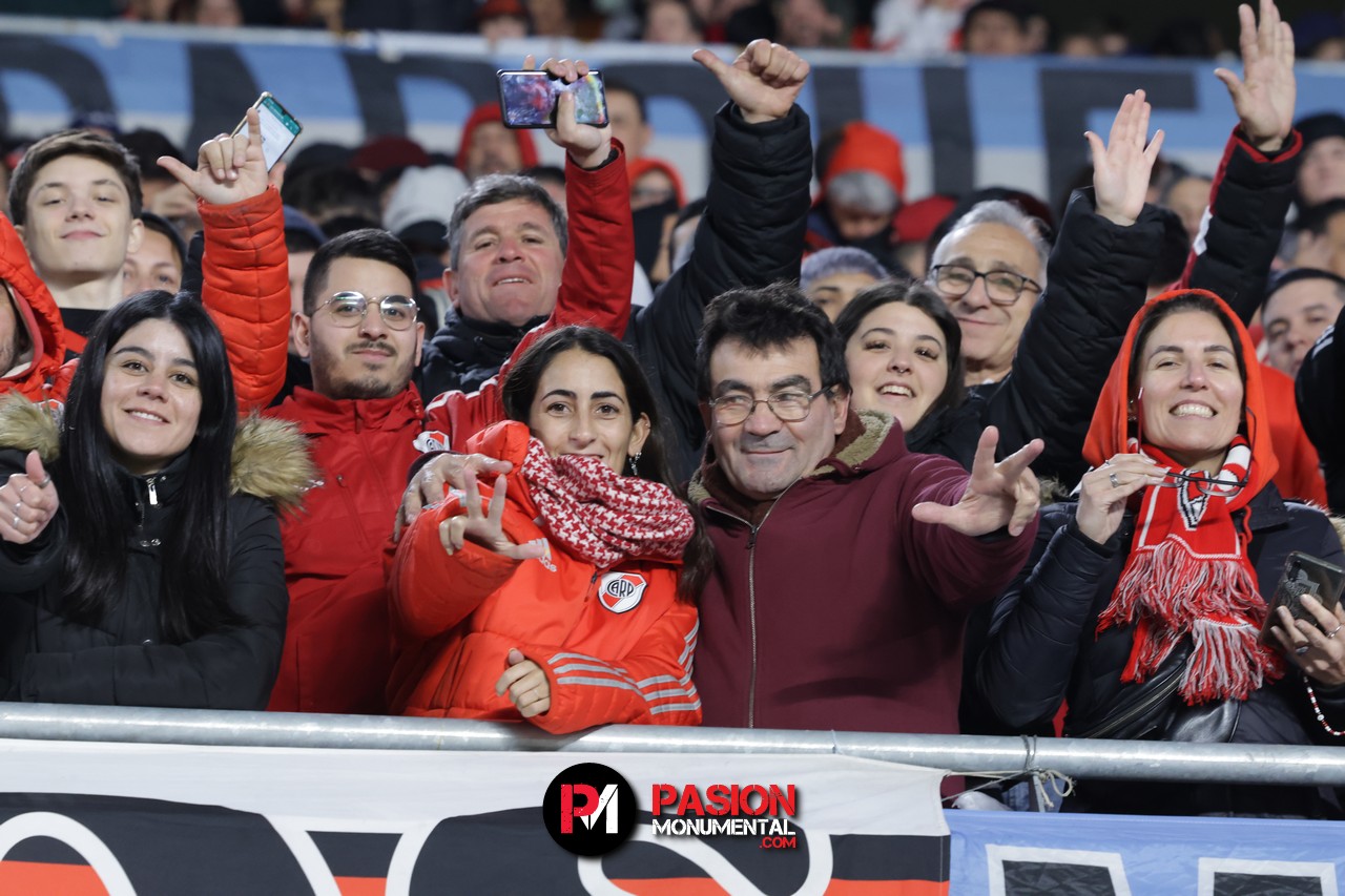 ¡Buscate en la goleada Monumental ante Barracas Central por la Copa de la Liga!
