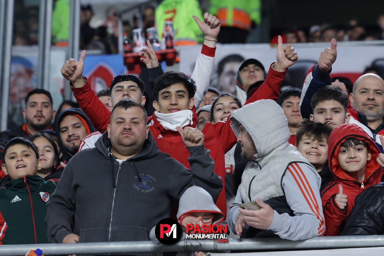 ¡Buscate en la goleada Monumental ante Barracas Central por la Copa de la Liga!