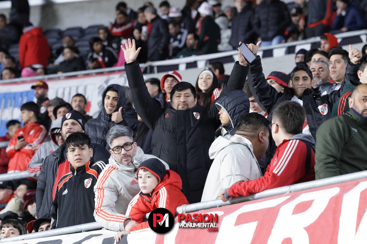 ¡Buscate en la goleada Monumental ante Barracas Central por la Copa de la Liga!