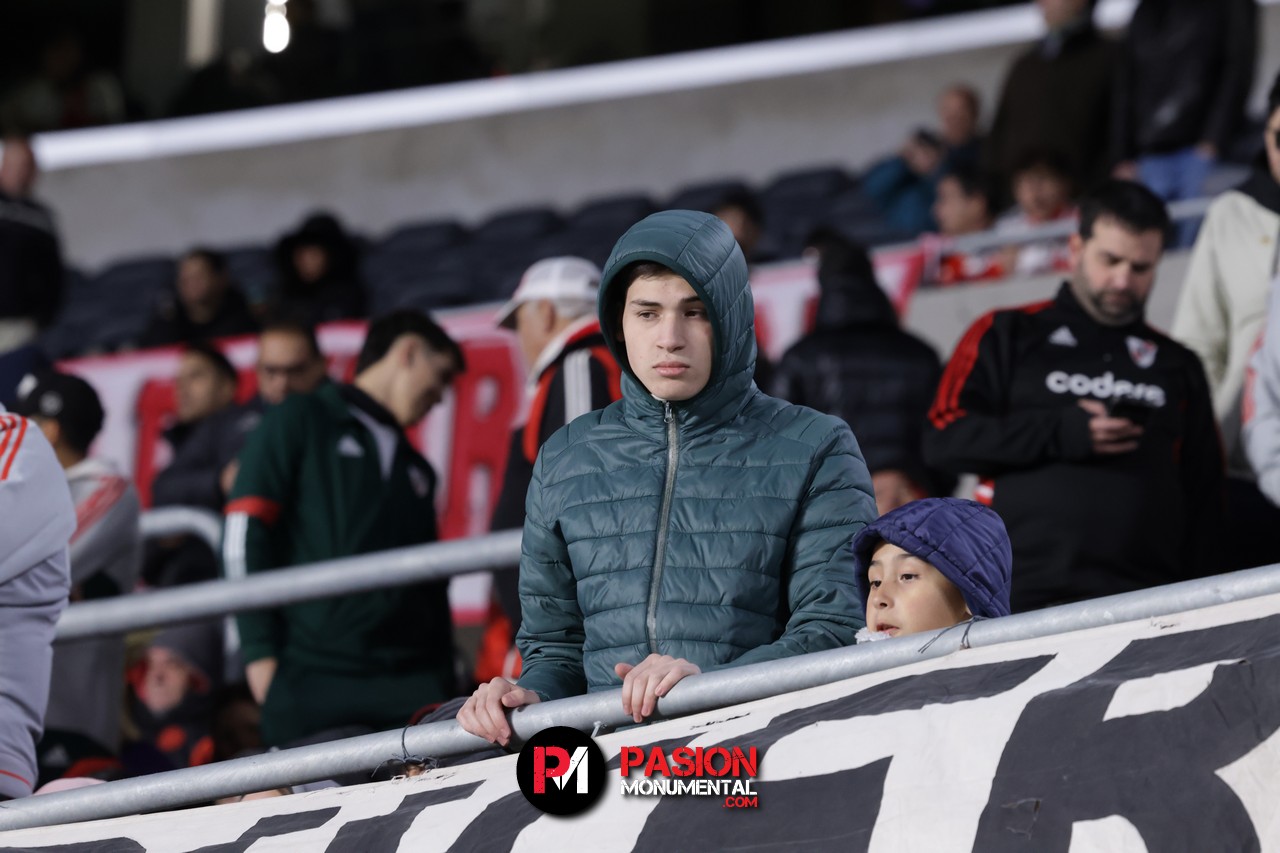 ¡Buscate en la goleada Monumental ante Barracas Central por la Copa de la Liga!