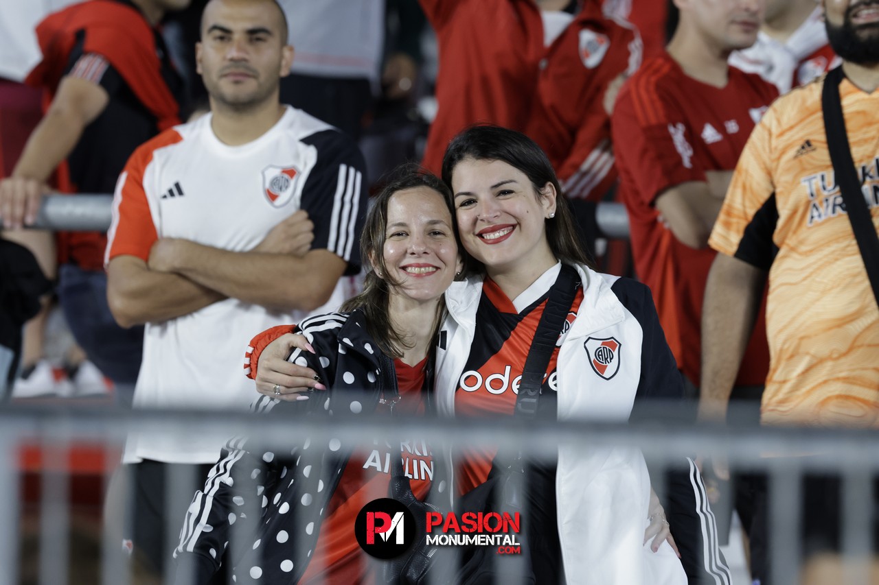 ¡Buscate en el empate de River ante Vélez en el estadio Monumental!