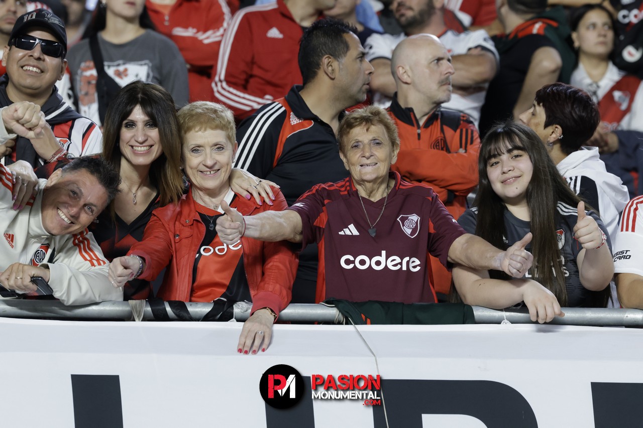 ¡Buscate en el empate de River ante Vélez en el estadio Monumental!