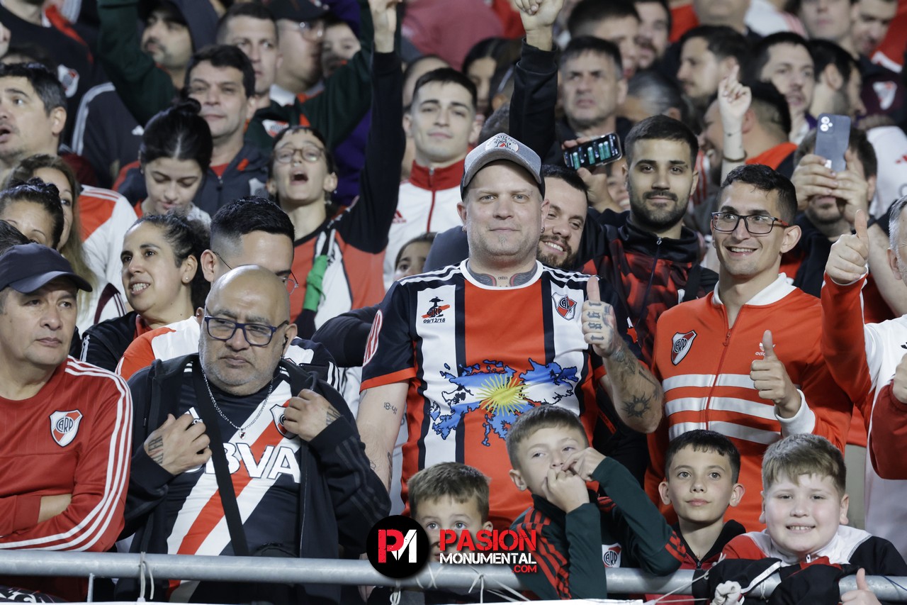 ¡Buscate en el empate de River ante Vélez en el estadio Monumental!