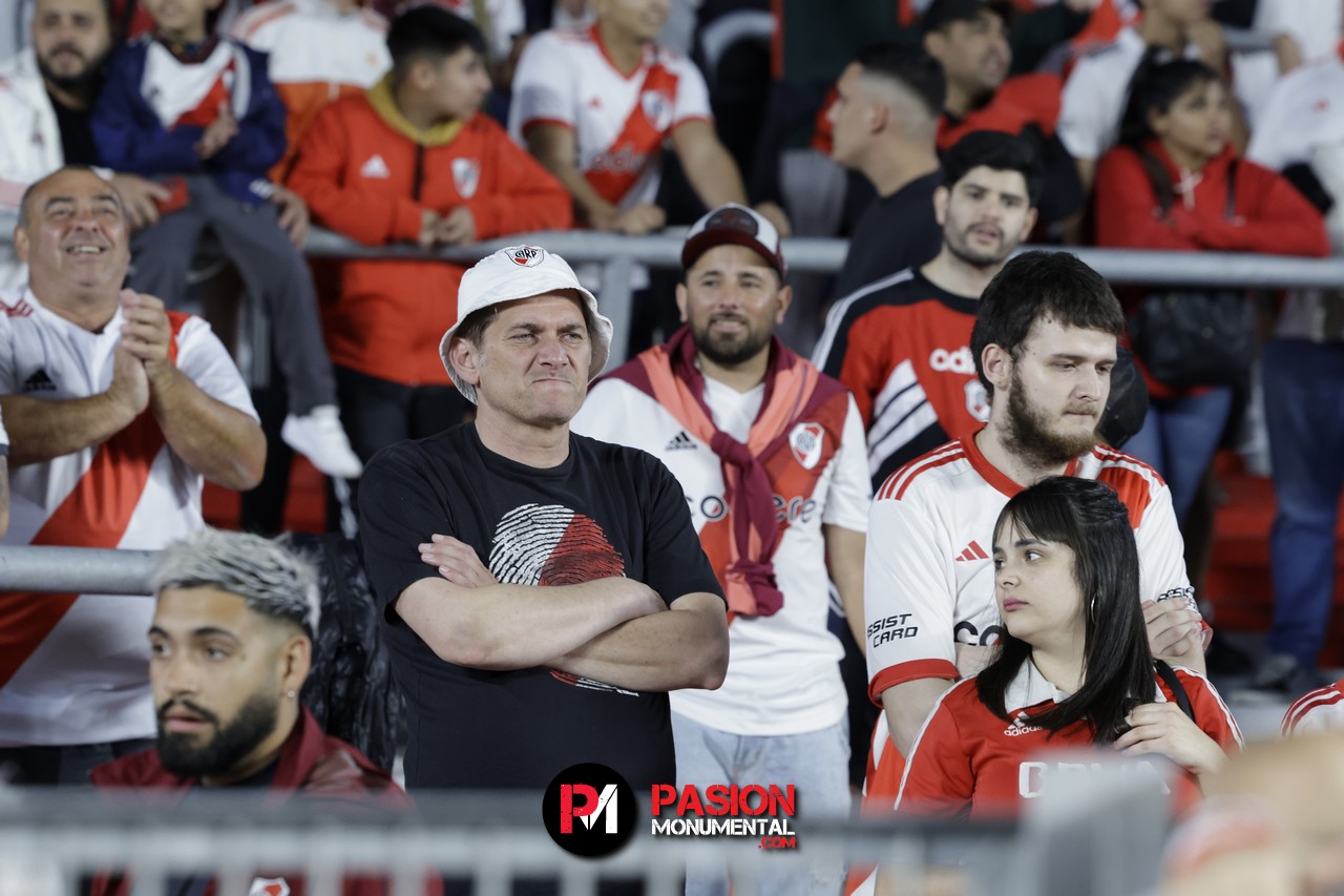 ¡Buscate en el empate de River ante Vélez en el estadio Monumental!