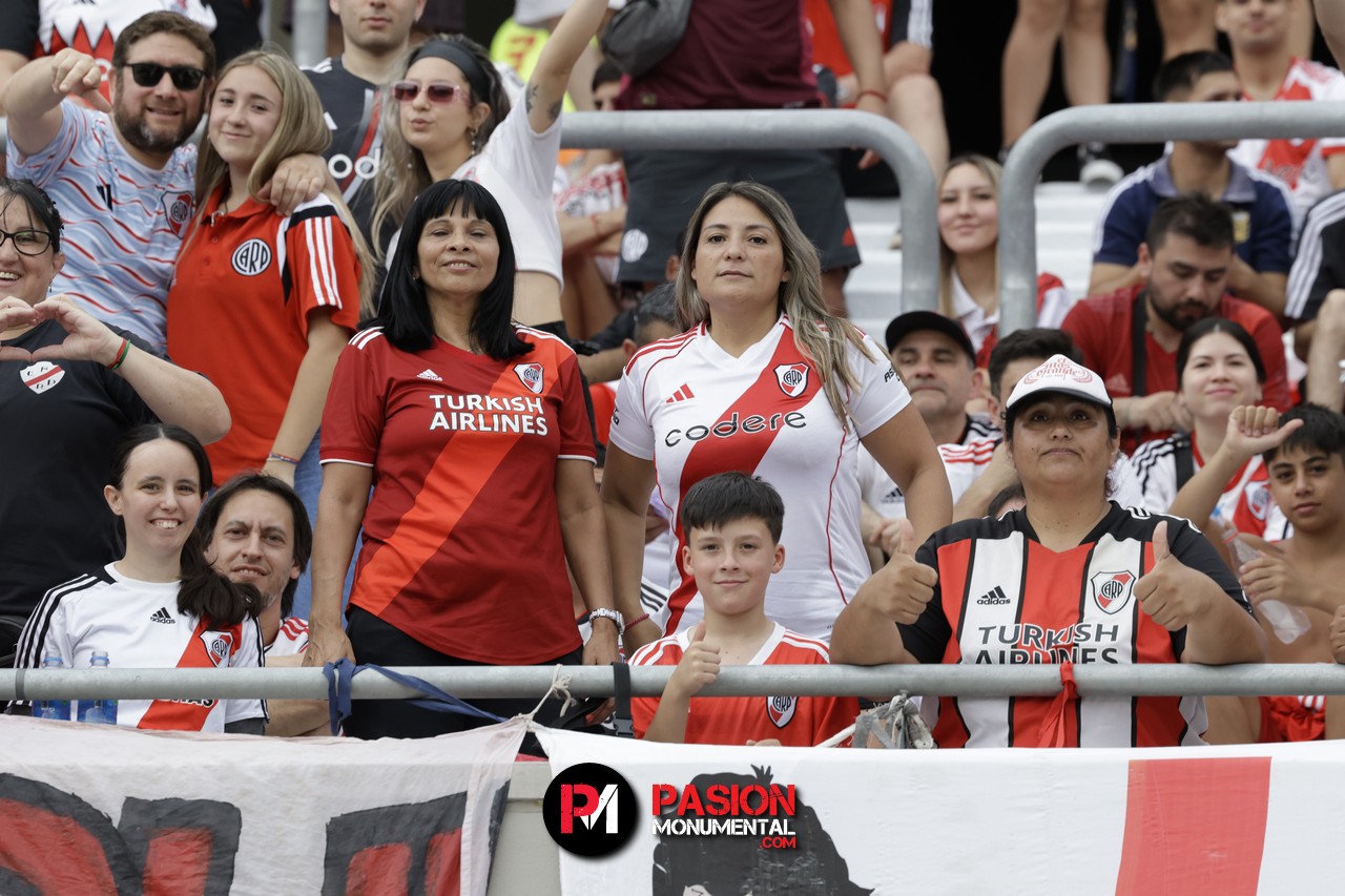 ¡Buscate Monumental en el triunfazo de River frente a Barracas Central!