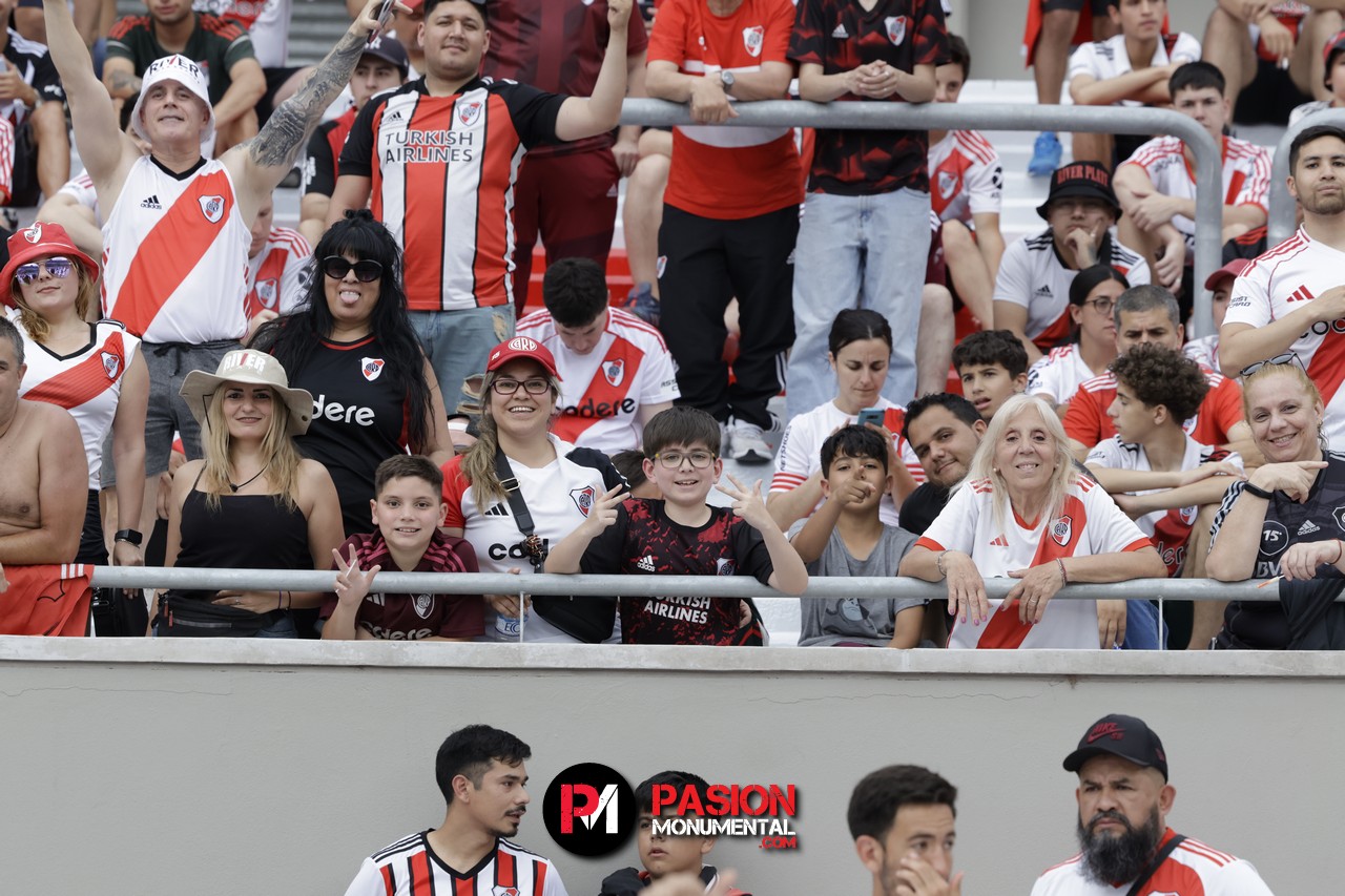 ¡Buscate Monumental en el triunfazo de River frente a Barracas Central!