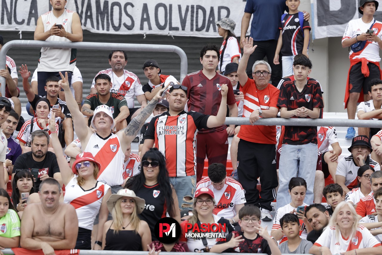 ¡Buscate Monumental en el triunfazo de River frente a Barracas Central!