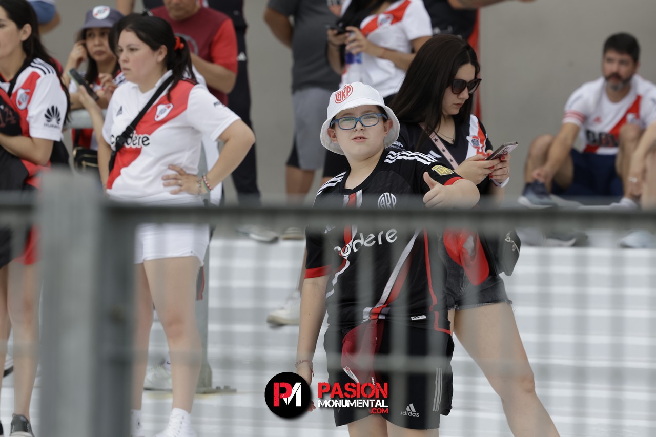 ¡Buscate Monumental en el triunfazo de River frente a Barracas Central!