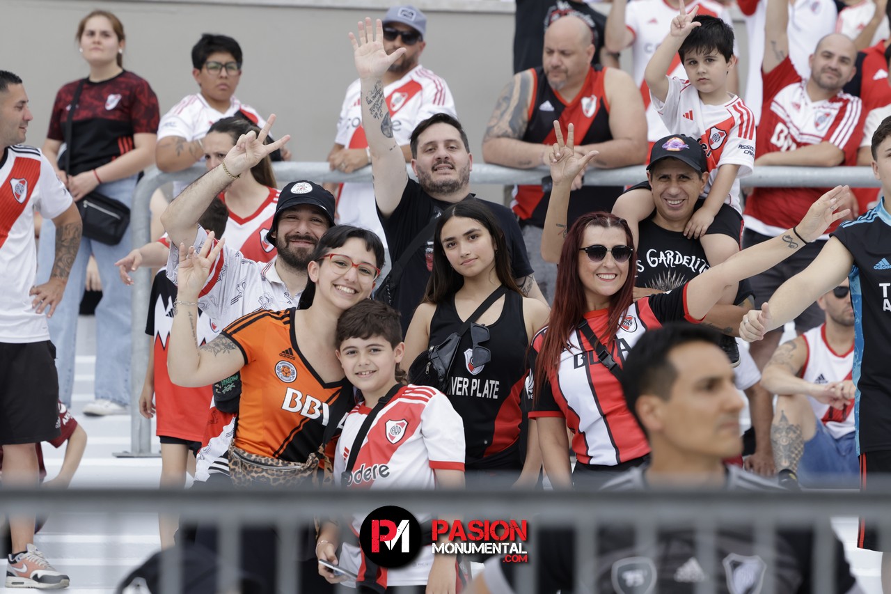 ¡Buscate Monumental en el triunfazo de River frente a Barracas Central!