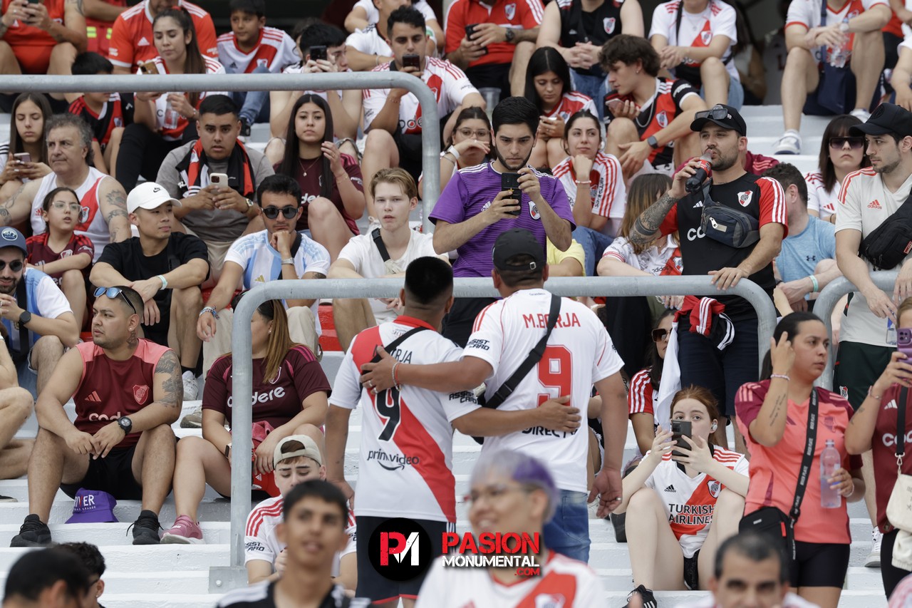 ¡Buscate Monumental en el triunfazo de River frente a Barracas Central!