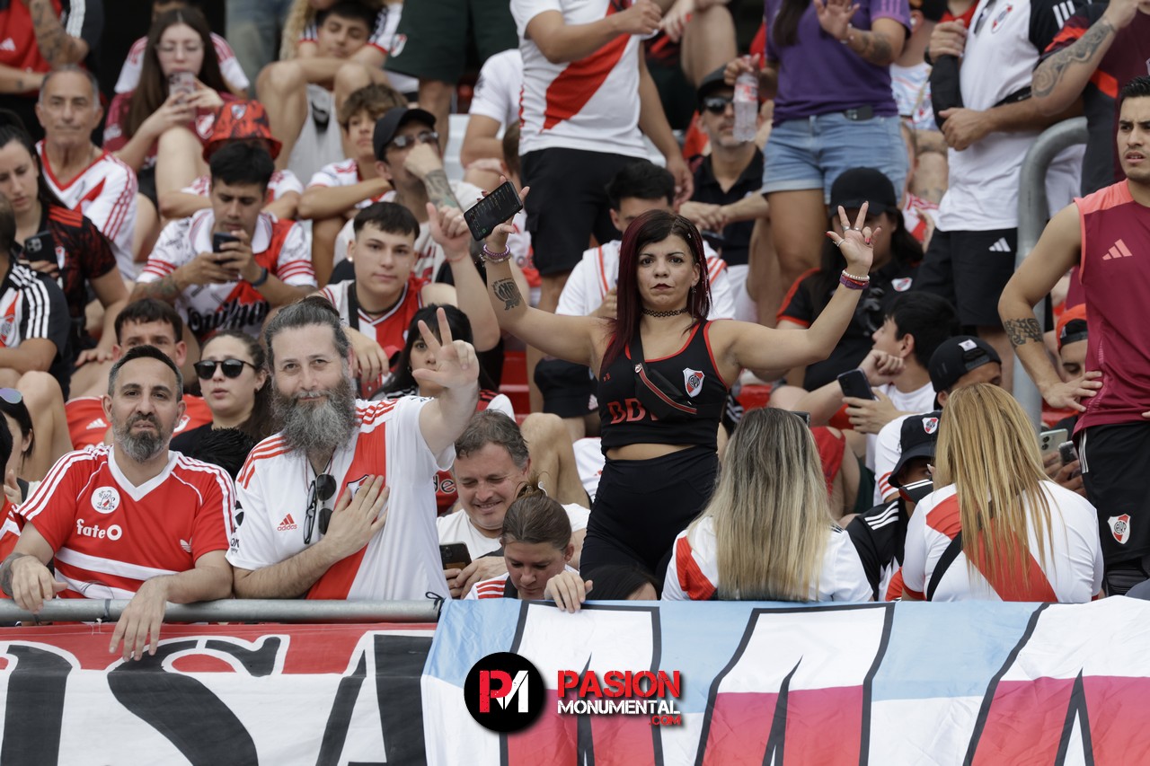 ¡Buscate Monumental en el triunfazo de River frente a Barracas Central!