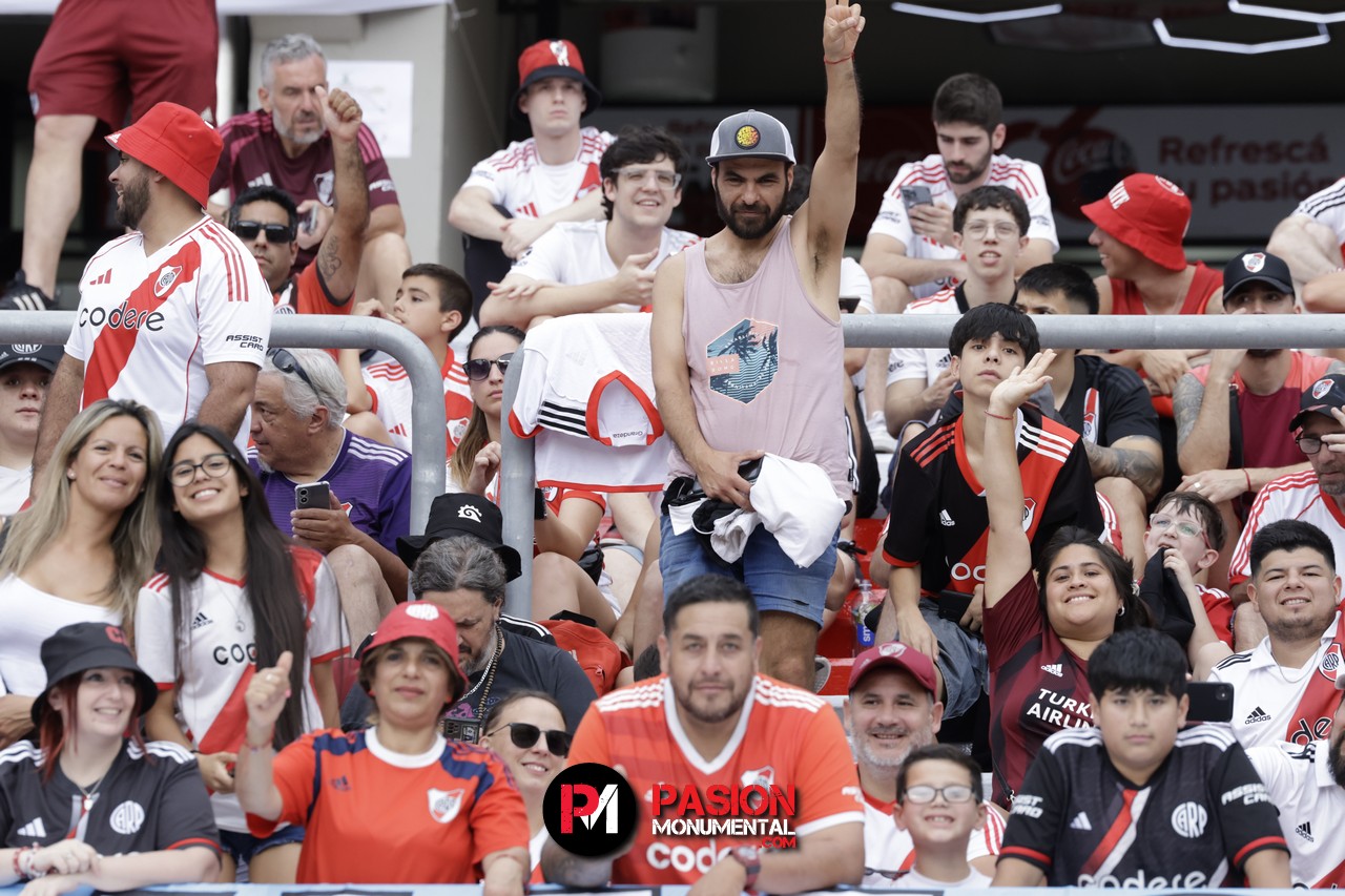 ¡Buscate Monumental en el triunfazo de River frente a Barracas Central!