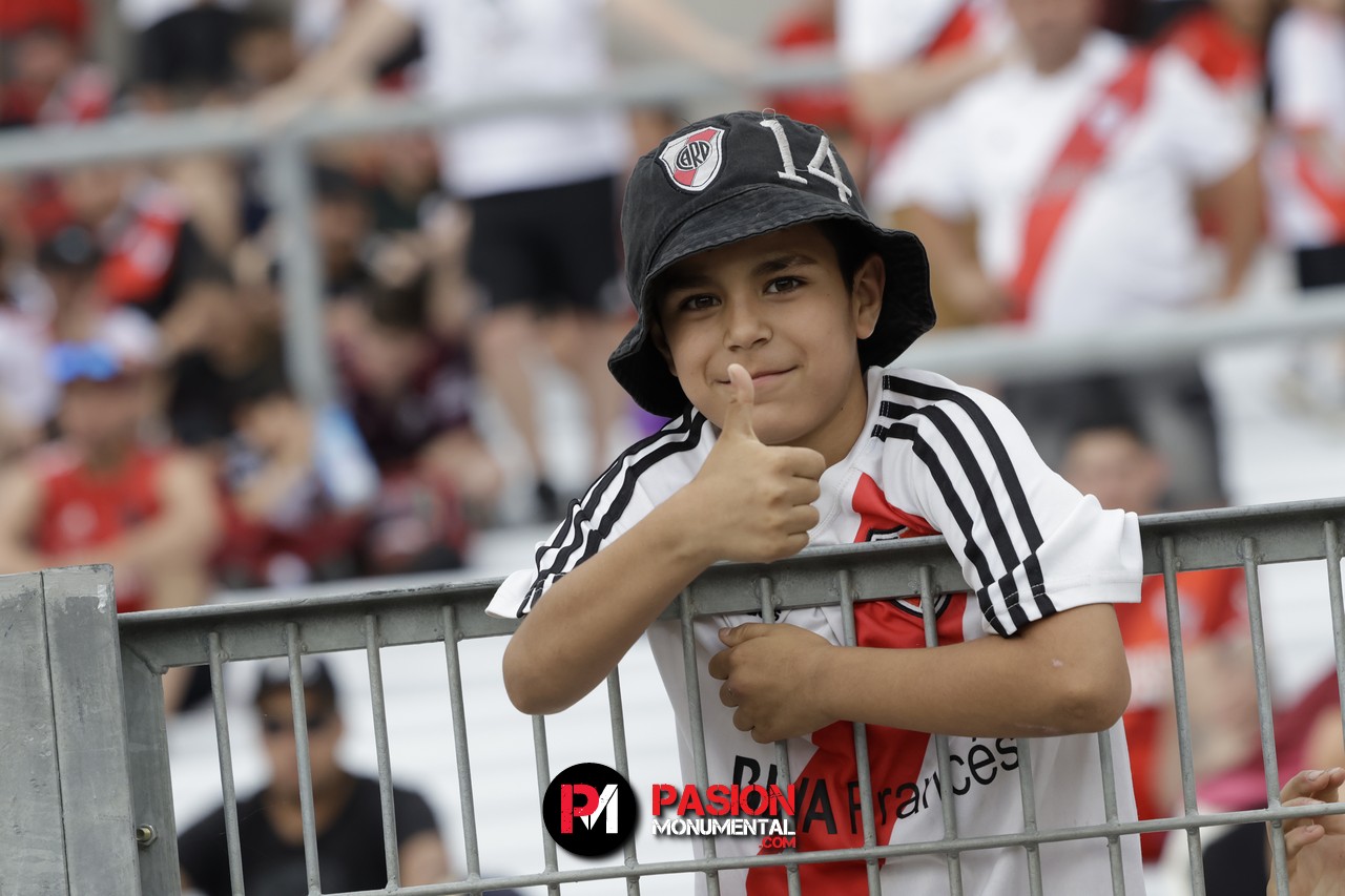 ¡Buscate Monumental en el triunfazo de River frente a Barracas Central!