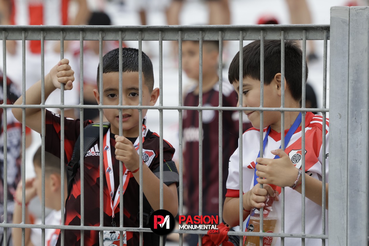 ¡Buscate Monumental en el triunfazo de River frente a Barracas Central!