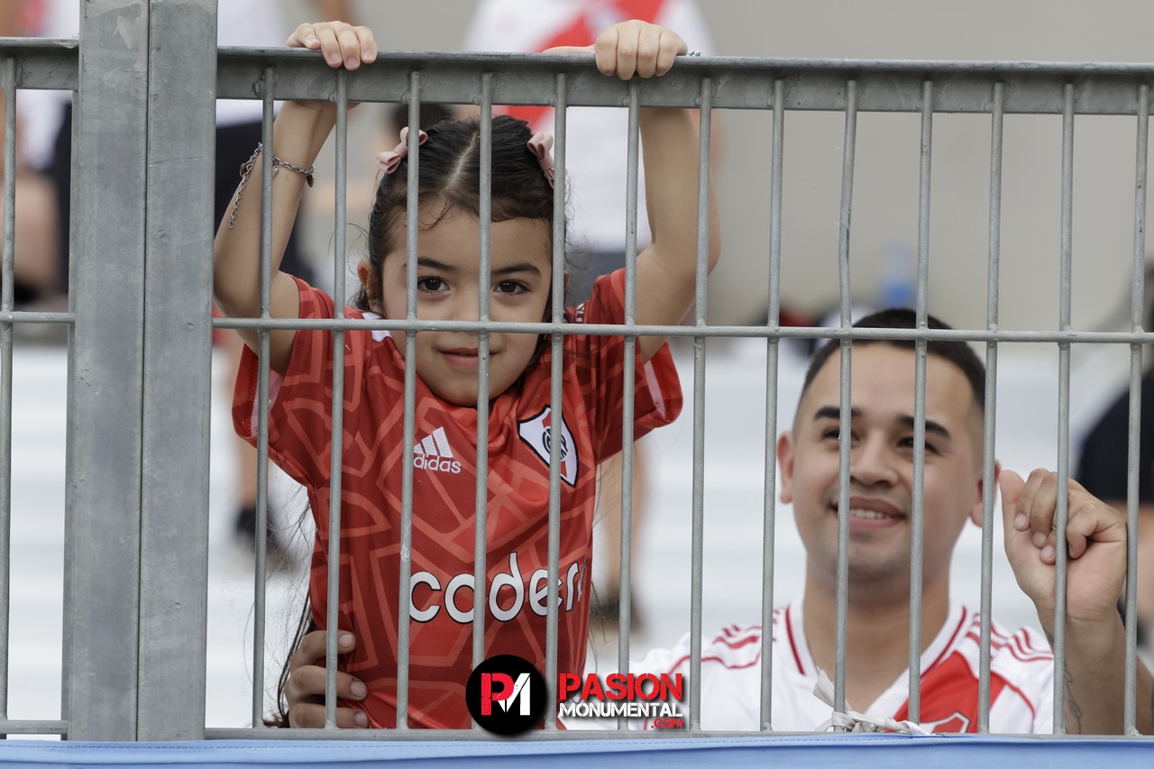 ¡Buscate Monumental en el triunfazo de River frente a Barracas Central!