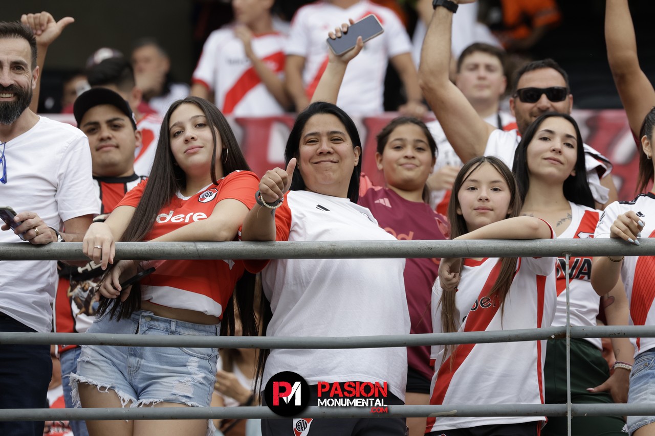 ¡Buscate Monumental en el triunfazo de River frente a Barracas Central!