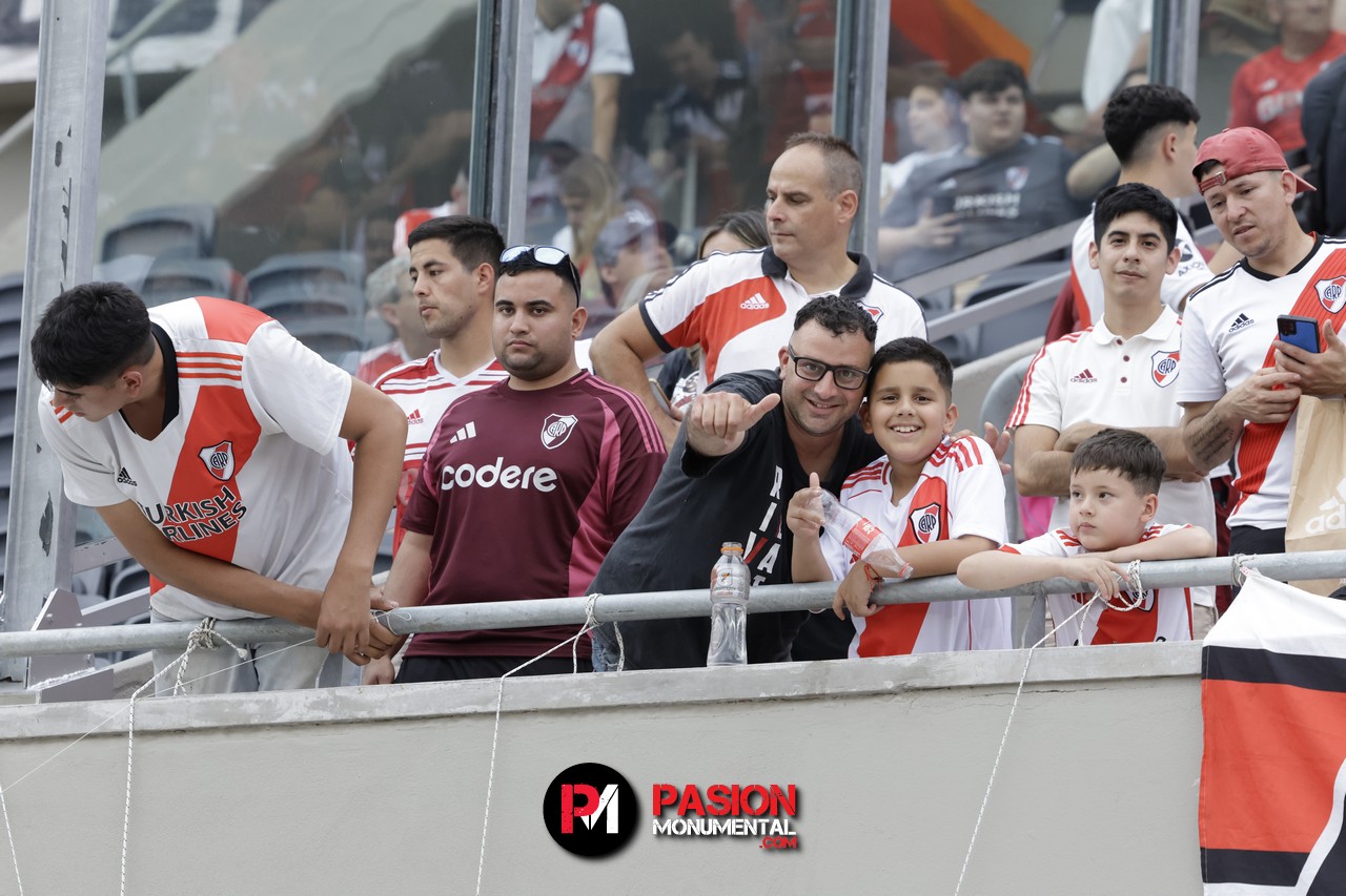 ¡Buscate Monumental en el triunfazo de River frente a Barracas Central!