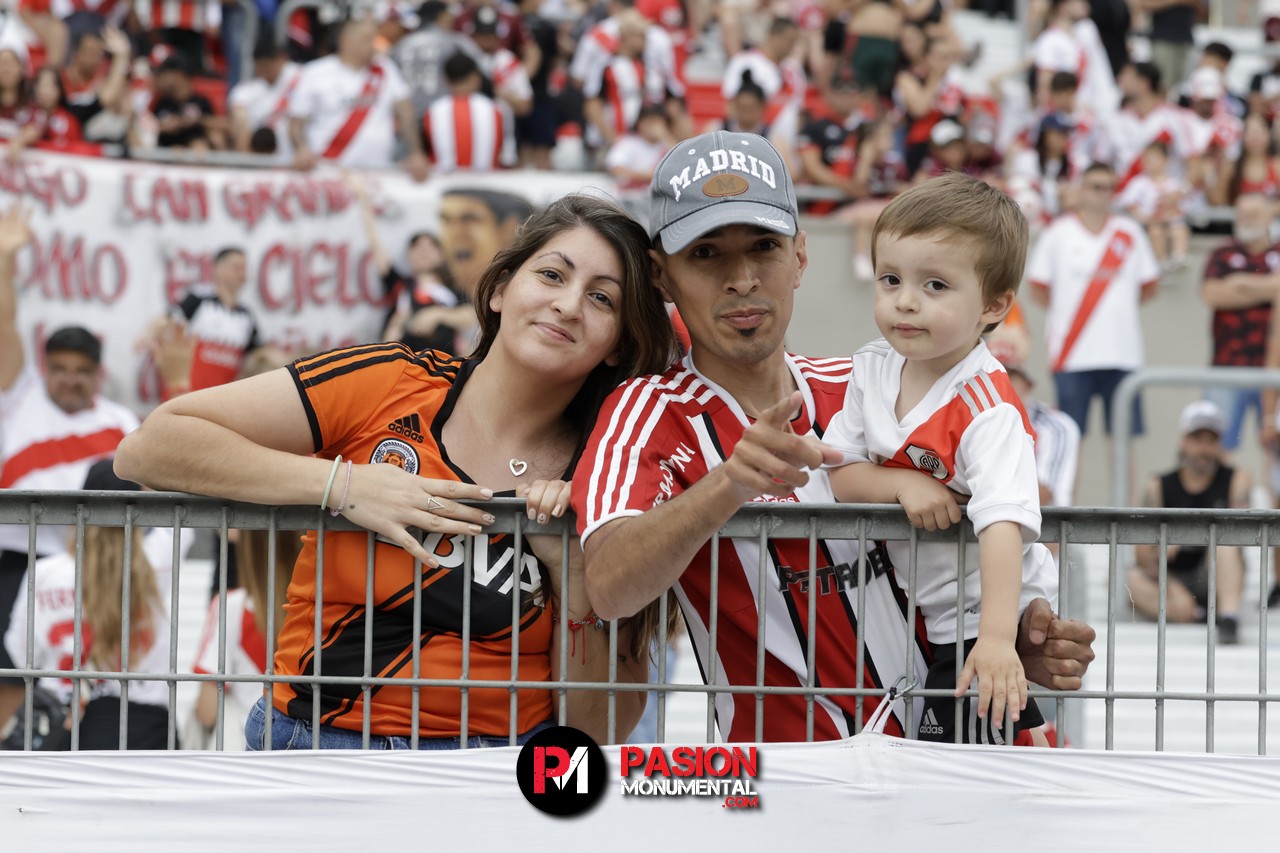 ¡Buscate Monumental en el triunfazo de River frente a Barracas Central!