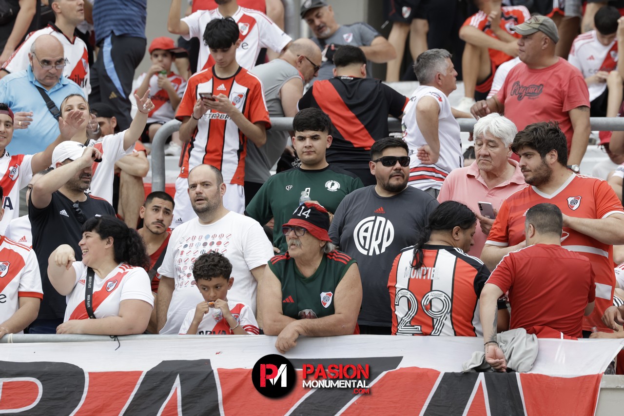 ¡Buscate Monumental en el triunfazo de River frente a Barracas Central!