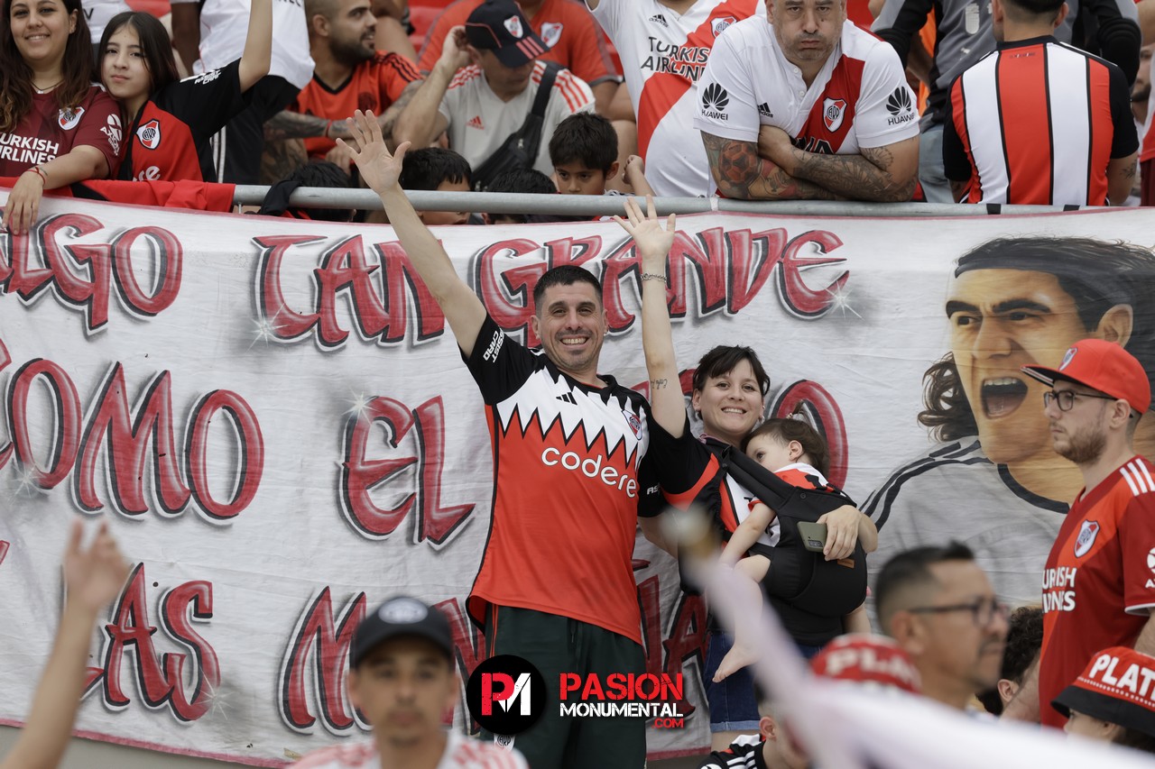 ¡Buscate Monumental en el triunfazo de River frente a Barracas Central!
