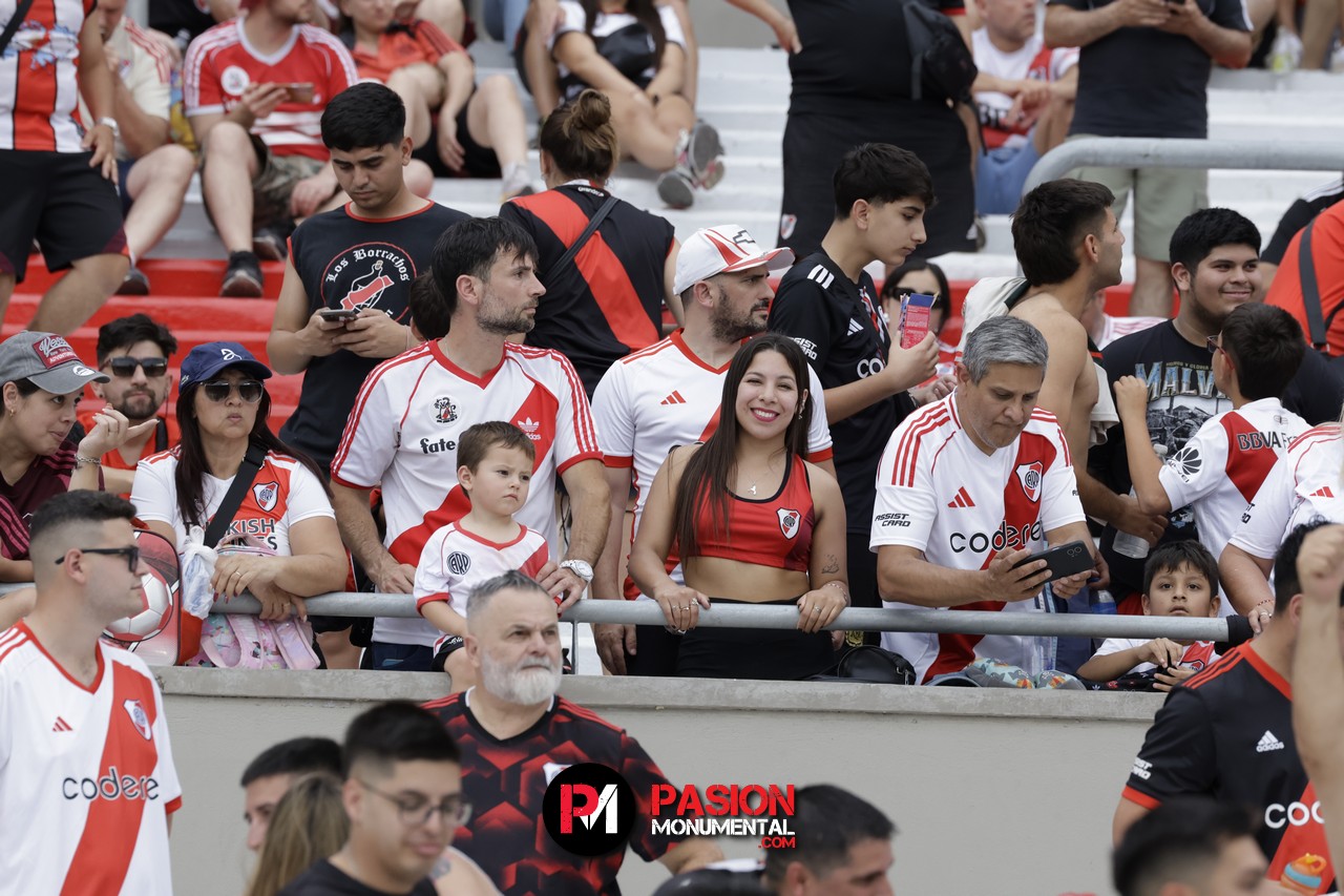 ¡Buscate Monumental en el triunfazo de River frente a Barracas Central!