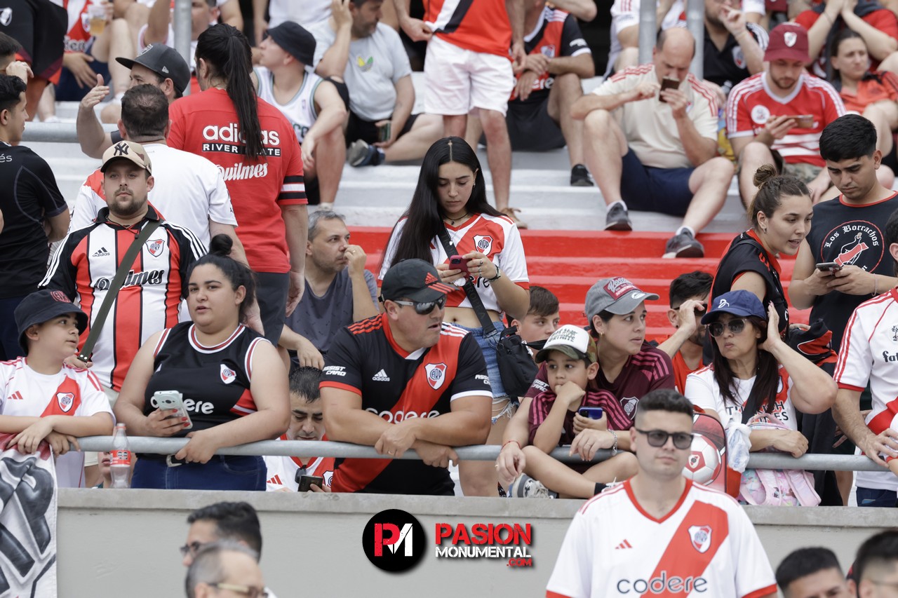 ¡Buscate Monumental en el triunfazo de River frente a Barracas Central!