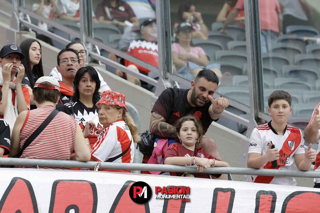 ¡Buscate Monumental en el triunfazo de River frente a Barracas Central!
