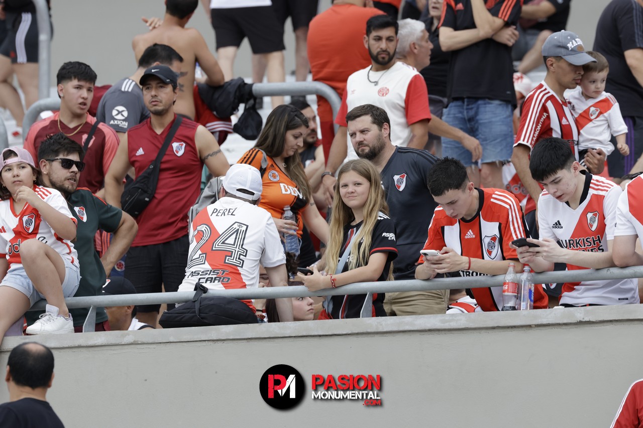 ¡Buscate Monumental en el triunfazo de River frente a Barracas Central!