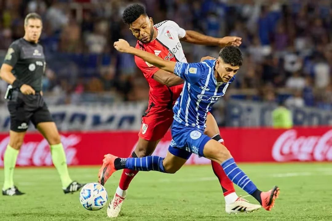 River y Godoy Cruz aburrieron e igualaron sin goles en Mendoza