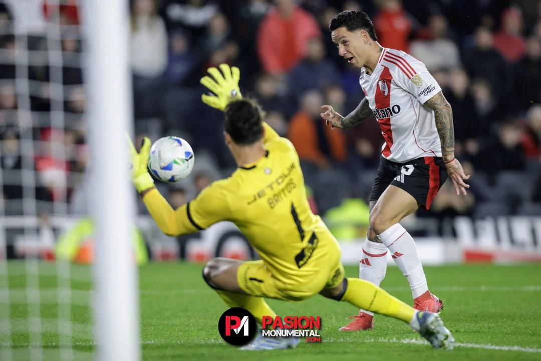 Las mejores fotos del empate de River ante Universitario