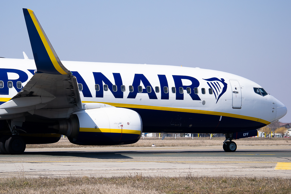 Ryanair Flight Review: Surprising Changes and Free Coffee Experience, image size:1200x800