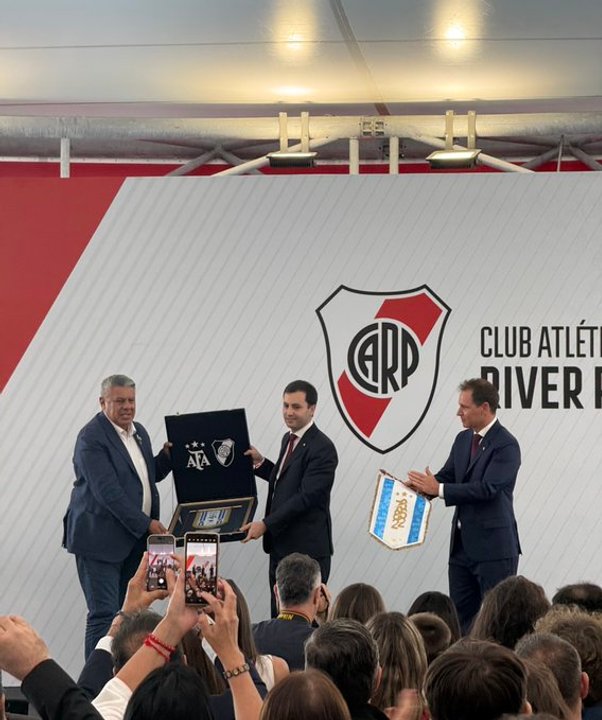 Di Carlo asumió en River y apuntó al presente futbolístico: “El momento no nos representa”