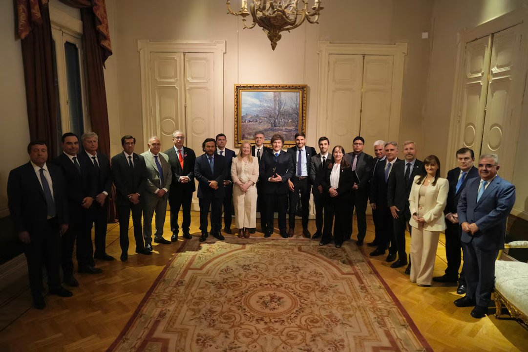 Adorni y Santilli activaron los primeros contactos con gobernadores para avanzar en las reformas